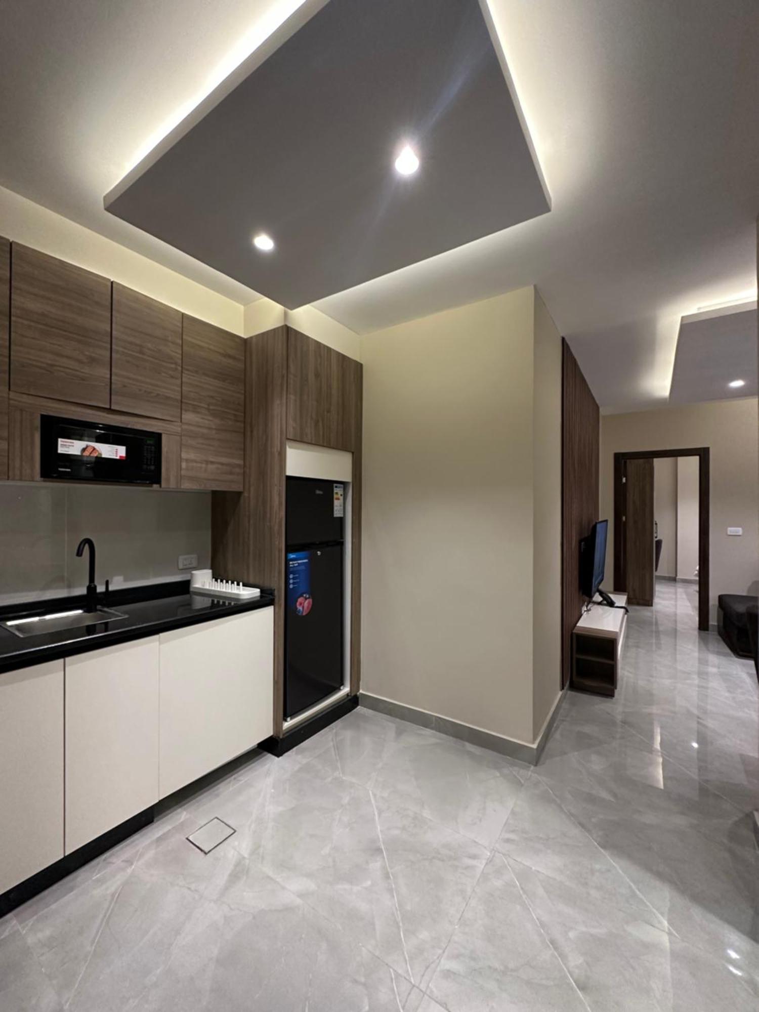 Chic For Rent Ave2-4